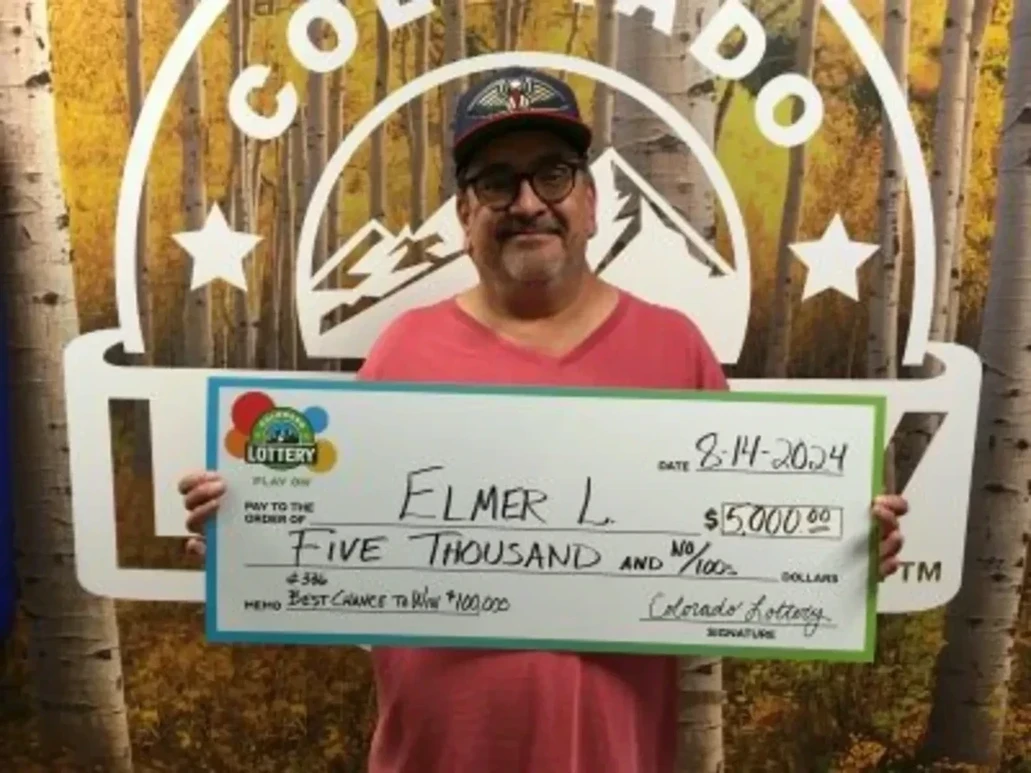 Elmer L. 带回了 5,000 美元的「最佳赢奖刮刮乐」！