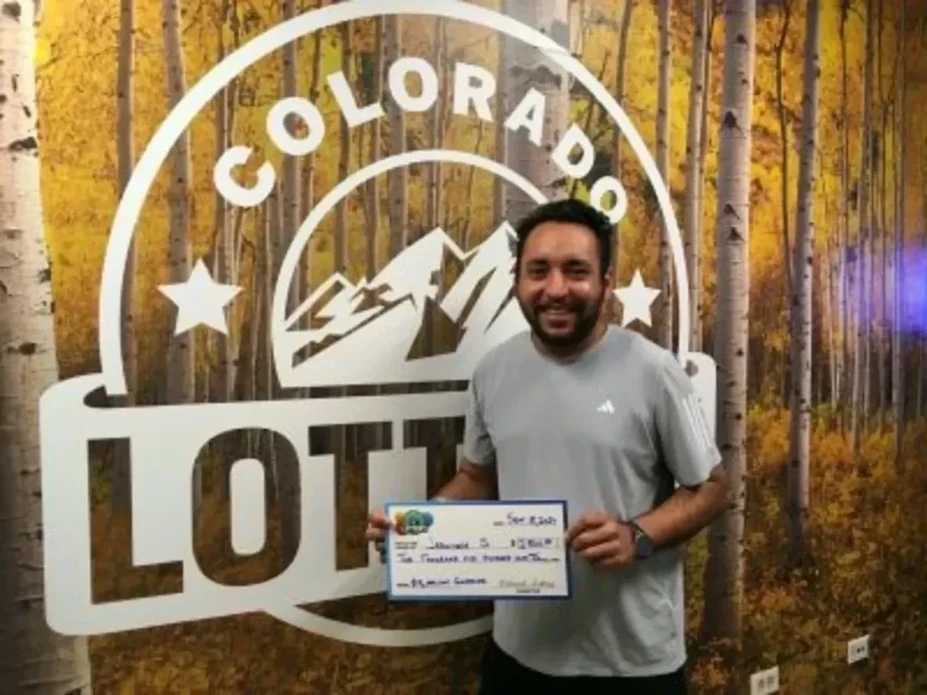 Jaswinder S. 刮中了 $2,500 的奖金！